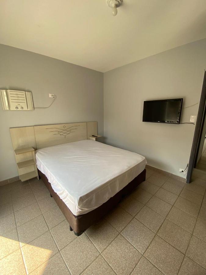 Apartamento Com Estacionamento, Wi-Fi, Ar Condicionado A 300 Metros Da Praia Da Enseada No Guaruja. Exterior foto